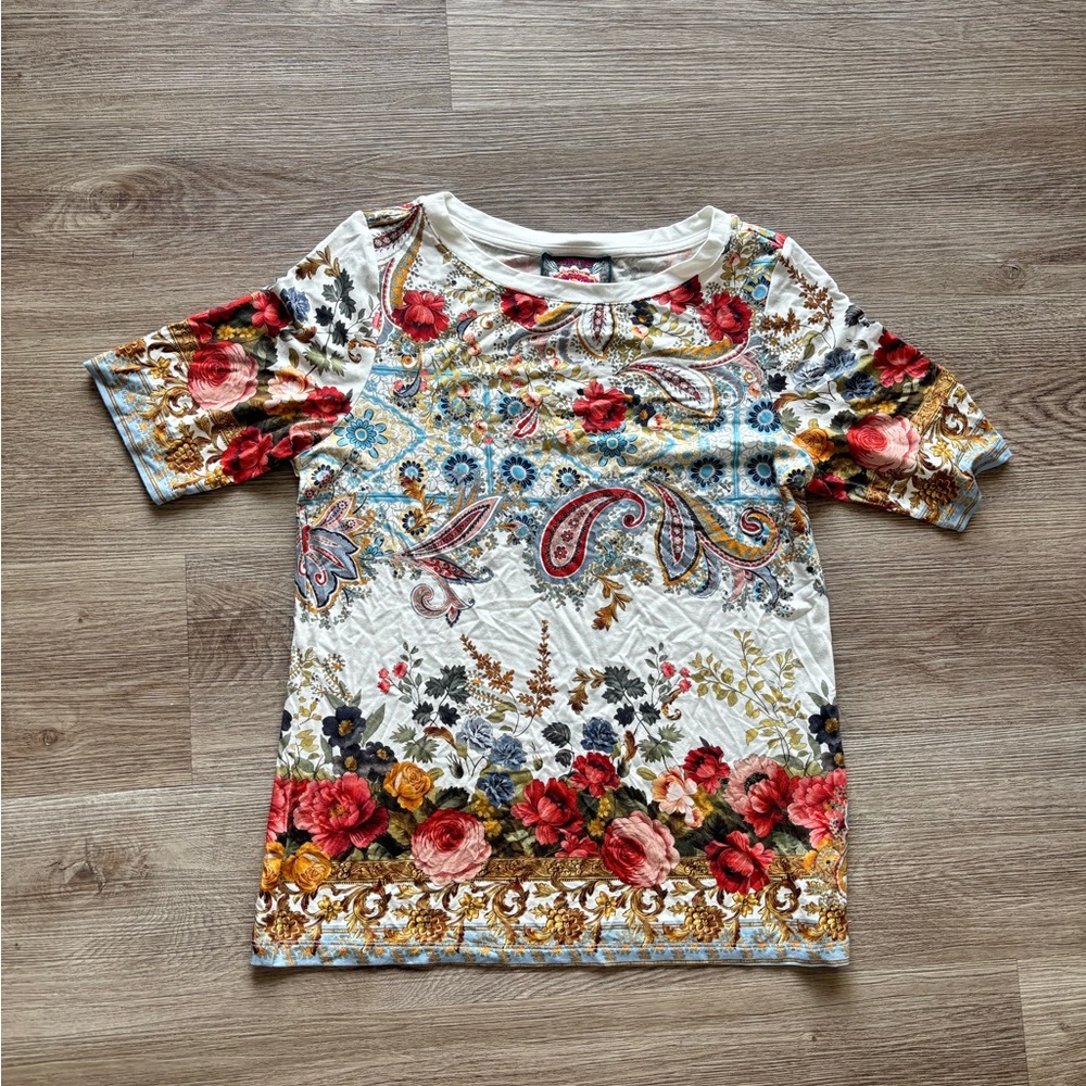 Floral Paisley Short-Sleeve Top in Cream and Multicolor - Picture 4 of 8